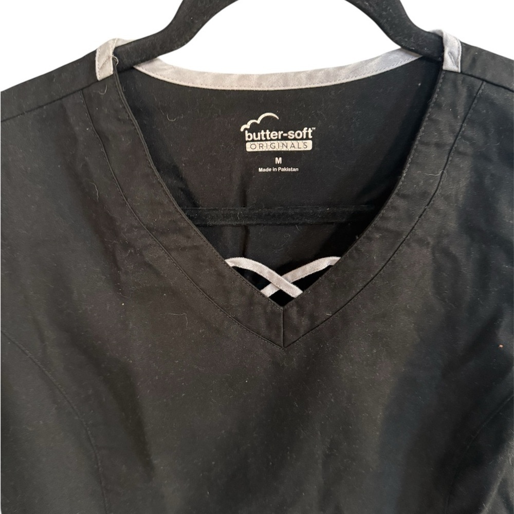 Women's Black Scrub Top - Picture 3 of 3